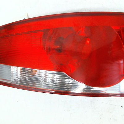 Feu arrière gauche Seat ALTEA XL (5P5, 5P8) 1.9 tdi (2006-2010) 5 portes