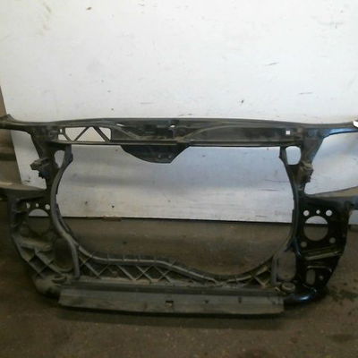 Face avant Audi A4 B7 Avant (8ED) 2.0 tdi 16v (2004-2008)