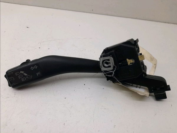 Commande clignotant Volkswagen CADDY III Monospace (2KB, 2KJ, 2CB, 2CJ) 1.9 tdi (2004-2010)