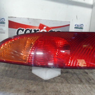 Feu arrière gauche Ford FOCUS I (DAW, DBW) 1.8 tdci (2001-2004)
