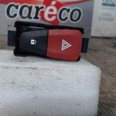Bouton de warning Renault GRAND SCÉNIC III (JZ0-1_) 1.5 dci (2009) 5 portes