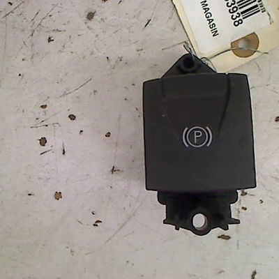 Interrupteur commande de frein a main Renault MEGANE III Grandtour (KZ0-1) 1.6 dci (kz00, kz12, kz13) (2011)