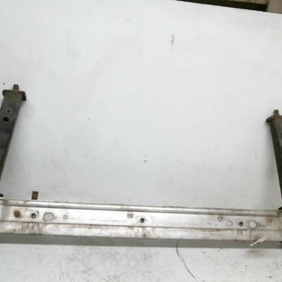 Traverse inférieure armature avant Renault MEGANE III Grandtour (KZ0-1) 1.6 dci (kz00, kz12, kz13) (2011)