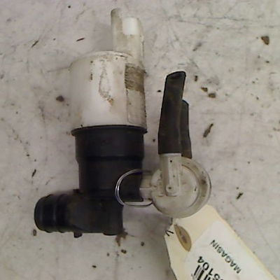 Pompe lave-glace avant Renault TRAFIC II Autobus-Autocar (JL) 1.9 dci 100 (jl0c) (2001-2006)