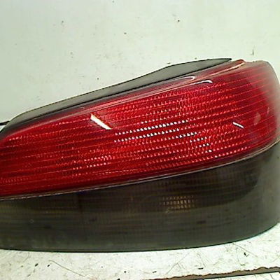 Feu arrière droit Peugeot 306 3-5 portes (7A, 7C, N3, N5) 1.8 16v (1997-2001)