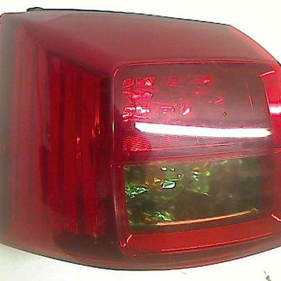 Feu arrière gauche Peugeot 4007 (VU_, VV_) 2.2 hdi (2007-2013)