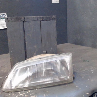 Phare gauche Peugeot 106 I (1A, 1C) 1.1 (1991-1996)