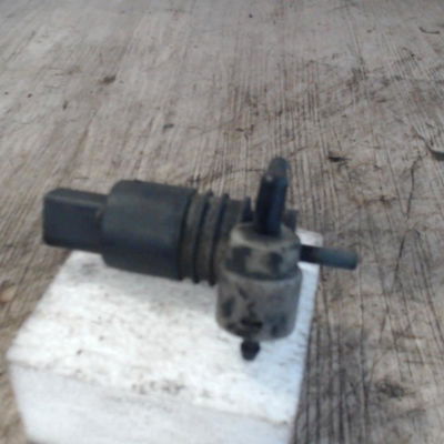 Pompe lave-glace avant Audi A4 B6 Avant (8E5) 1.9 tdi (2001-2004)