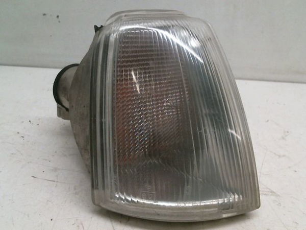 Clignotant droit RENAULT R19