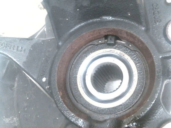 Pivot avg FORD KUGA II