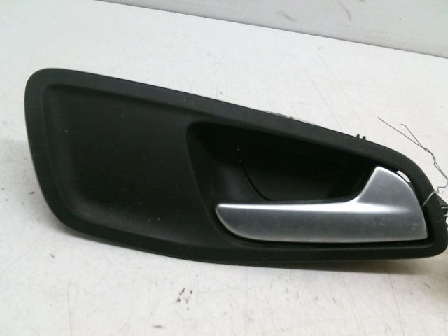 Poignee int porte avd FORD KUGA II
