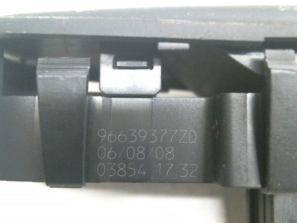 Commande lève-glace porte avant droite CITROEN C4 PICASSO