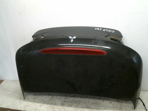 Coffre arrière MITSUBISHI COLT