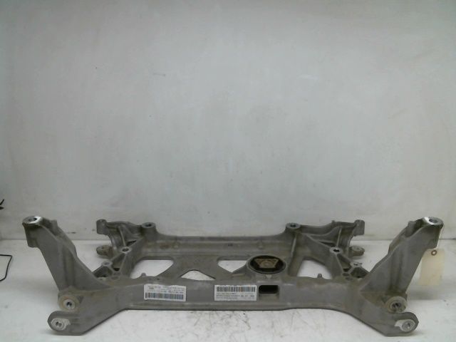 Berceau moteur avant VOLKSWAGEN PASSAT