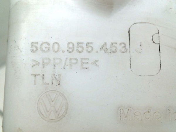 Reservoir lave-glace avant VOLKSWAGEN PASSAT