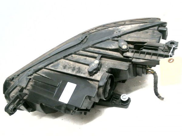 Phare droit VOLKSWAGEN PASSAT