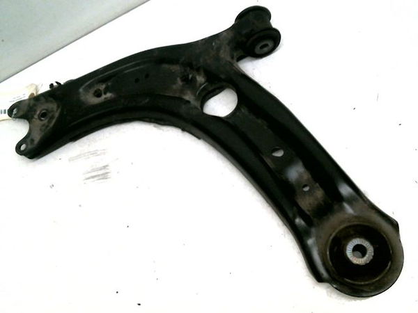 Triangle inf avg VOLKSWAGEN PASSAT