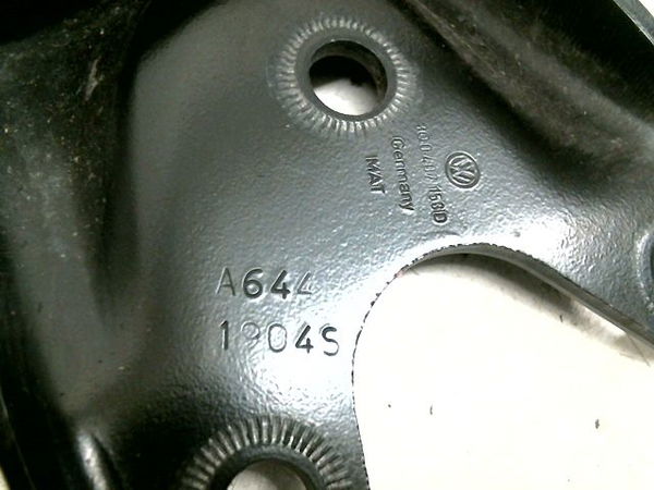 Triangle inf avg VOLKSWAGEN PASSAT