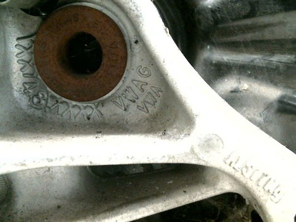 Pivot ard VOLKSWAGEN PASSAT