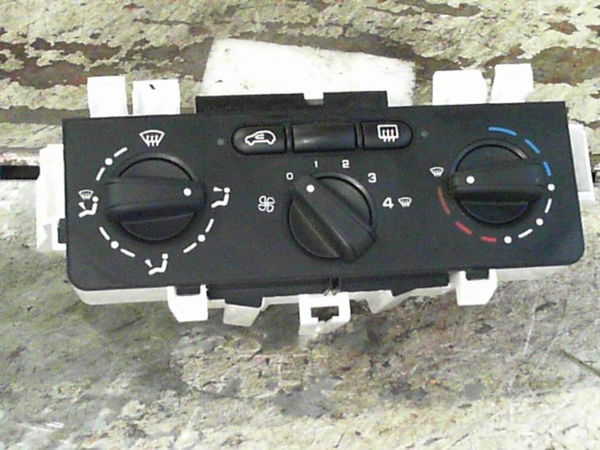 Commande de chauffage Citroën C3 I (FC_, FN_) 1.4 hdi (2003-2011) 5 portes