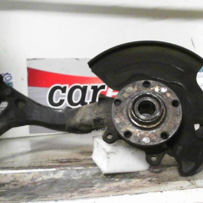 Fusee avd Audi A6 C5 Avant (4B5) 2.5 tdi (1997-2005)