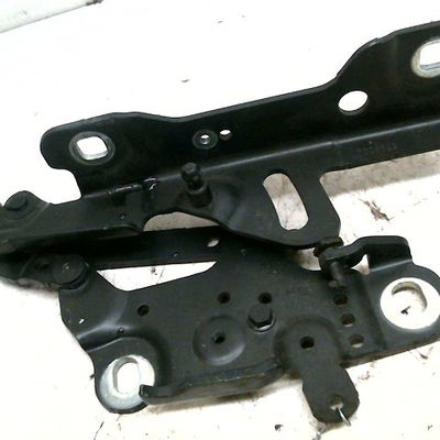 Compas g capot BMW SERIE 1