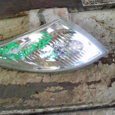 Clignotant droit Mazda PREMACY (CP) 2.0 td (2000-2005)