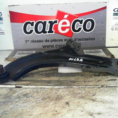 Triangle inf avg Nissan MICRA III (K12) 1.2 16v (2003-2010)