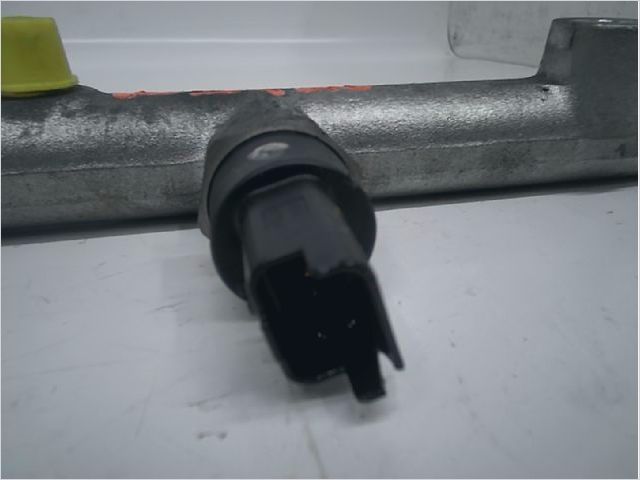 Rampe injection Peugeot 206 SW (2E-K) 2.0 hdi (2002-2007)