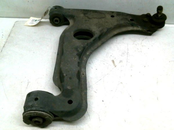 Triangle inf avd OPEL MERIVA