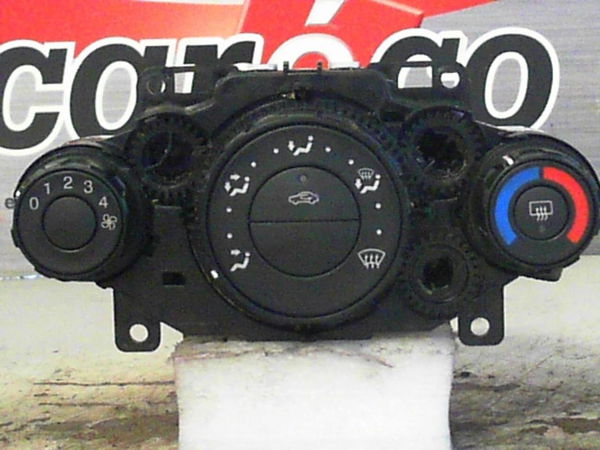 Commande de chauffage Ford FIESTA VI (CB1, CCN) 1.4 tdci (2010-2012) 3 portes