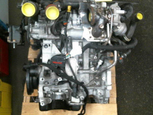 Moteur essence PEUGEOT 208