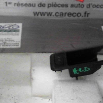 Commande leve-glace porte arrière gauche Ford FOCUS C-MAX (DM2) 1.6 tdci (2003-2007)