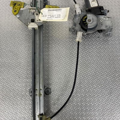 Mecanisme  moteur lève-glace avant droit Nissan NOTE (E11, NE11) 1.5 dci (2010-2012)