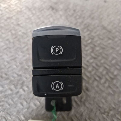 Interrupteur commande de frein a main Renault MEGANE IV 3-5 portes (B9A-M-N_) 1.5 dci 110 (b9a3) (2015)