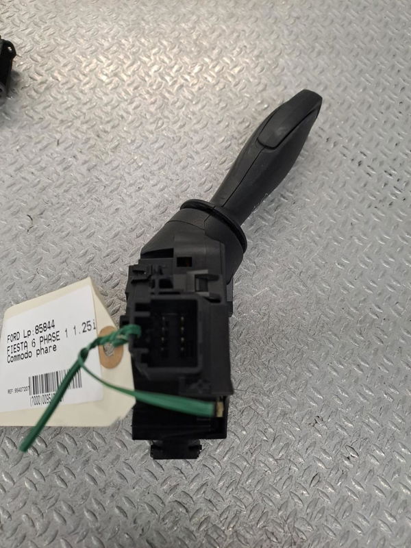 Commande eclairage Ford FIESTA VI (CB1, CCN) 1.25 (2008-2017) 5 portes