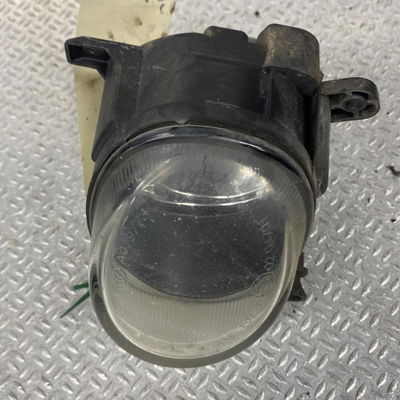 Phare antibrouillard avant gauche Audi A1 (8X1, 8XK) 1.6 tdi (2011-2015)