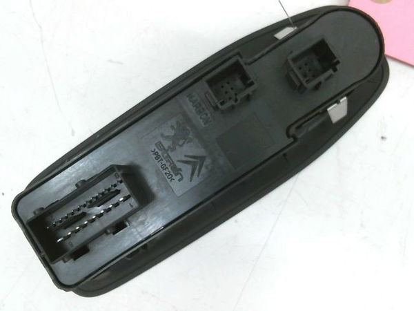 Commande lève-glace porte avant gauche Peugeot 2008 I (CU_) 1.6 hdi (2013)