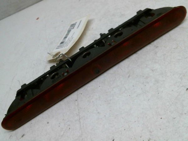Feux stop supplementaire PEUGEOT 206