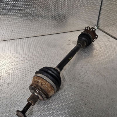 Transmission avant gauche Audi A4 B6 Avant (8E5) 1.9 tdi (2001-2004)