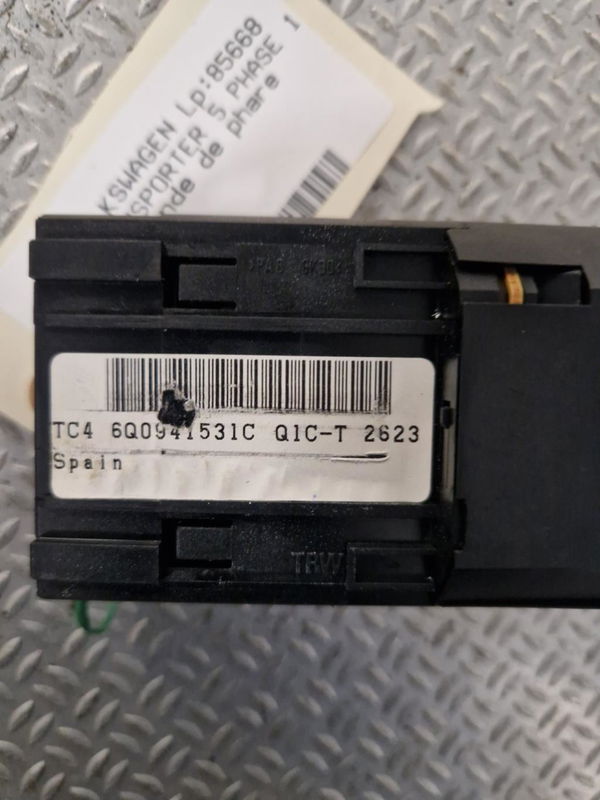 Interrupteur commande de phares Volkswagen MULTIVAN V (7HM, 7HN, 7HF, 7EF, 7EM, 7EN) 2.5 tdi (2003-2009)