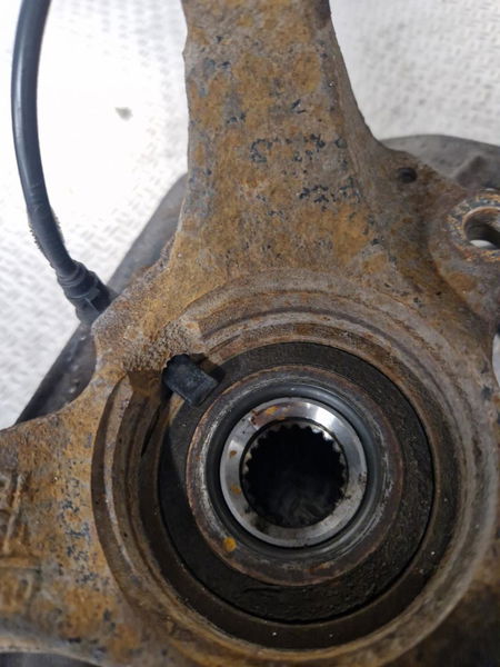 Fusee avg Opel CORSA D (S07) 1.4 (l08, l68) (2006-2014)