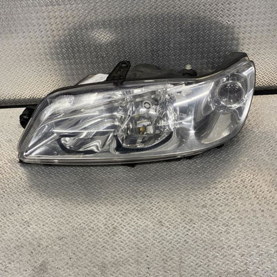 Phare gauche Peugeot 306 3-5 portes (7A, 7C, N3, N5) 1.9 d (1994-2001)