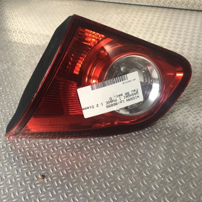 Feu arrière intérieur droit Nissan QASHQAI - QASHQAI 2 I (J10, NJ10, JJ10E) 2.0 dci (2007-2013)