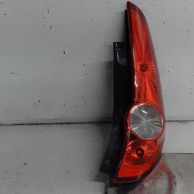 Feu arrière droit Opel AGILA (B) (H08) 1.2 (f68) (2010-2014)