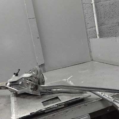 Moteur essuie-glace avant Mercedes-benz CLASSE C T-Model (S204) C 200 cdi (204.201) (2010-2014)