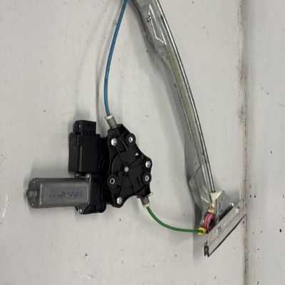 Moteur essuie-glace av droit Opel CORSA D (S07) 1.3 cdti (l08, l68) (2006-2014) 3 portes