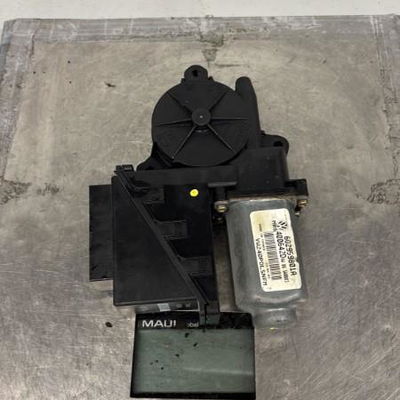 Moteur essuie-glace av droit Volkswagen POLO (9N_, 9A_) 1.2 12v (2001-2007) 5 portes