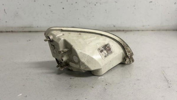 Clignotant gauche Renault TWINGO II (CN0_) 1.2 16v (cn04, cn0a, cn0b) (2007-2014) 3 portes