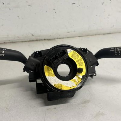 Interrupteur commande de frein a main Mazda 2 (DY) 1.25 (dy3w) (2003-2007)